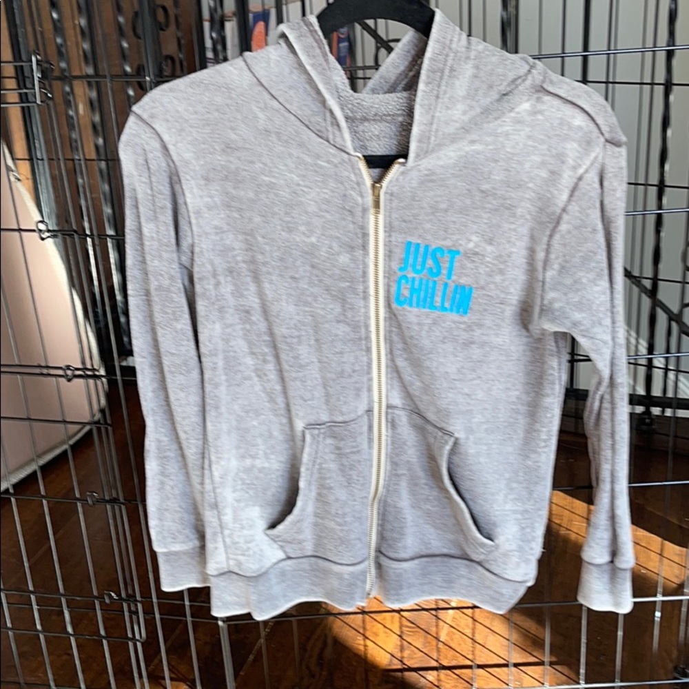 sweatshirt
